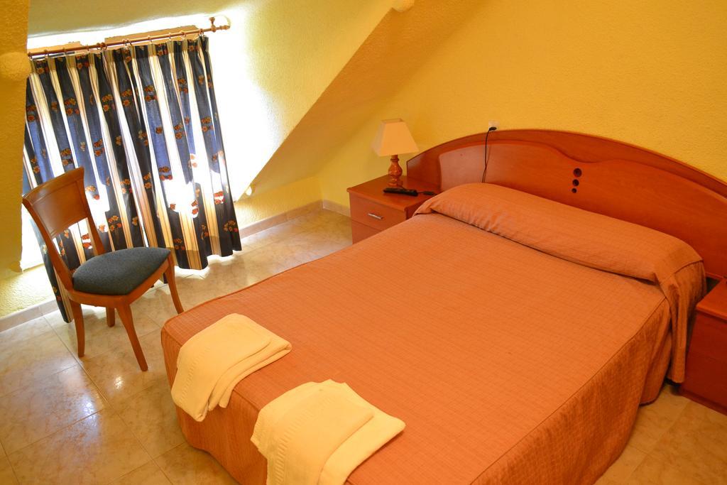 Hostal Aribel Longinos Cercedilla Room photo